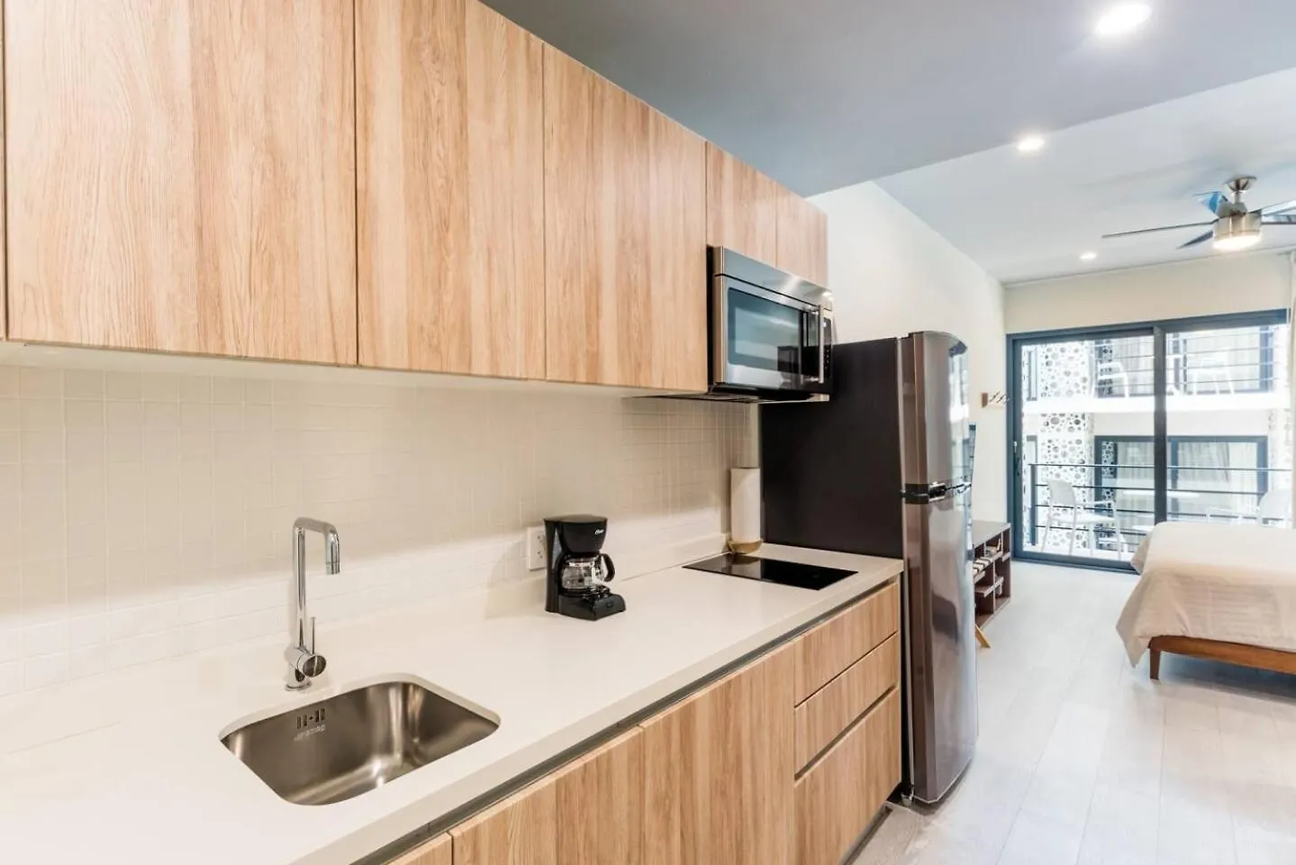 Beautiful Studio With Ocean View From The Rooftop Playa del Carmen Apartment